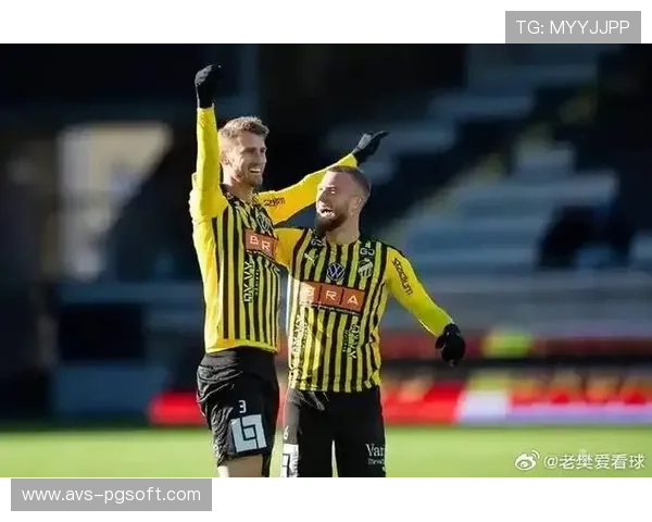 杜维卡斯混乱中破门，科莫1-0领先萨索洛